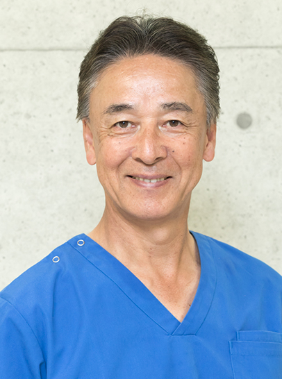 保土ヶ谷駅ビル歯科の院長